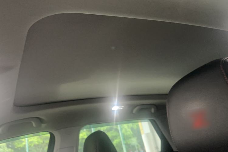 Used CHANGAN OSHAN Z6 2022 Blue Whale 1.5T DCT Smart Edition Headliner