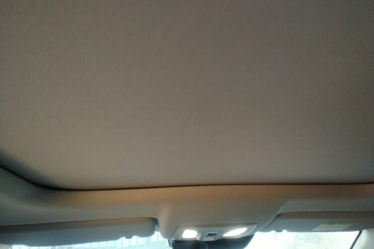 Used CHANGAN OSHAN Z6 2022 Blue Whale 1.5T DCT Smart Edition Headliner