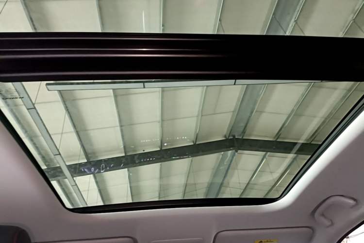 Used CHANGAN OSHAN Z6 2022 Blue Whale 1.5T DCT Smart Edition Headliner