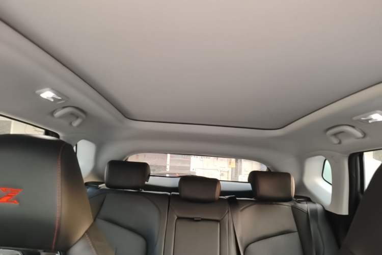 Used CHANGAN OSHAN Z6 2022 Blue Whale 1.5T DCT Smart Navigation Model Headliner