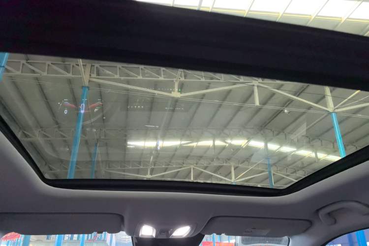 Used CHANGAN OSHAN Z6 2022 Blue Whale 1.5T DCT Smart Edition Headliner
