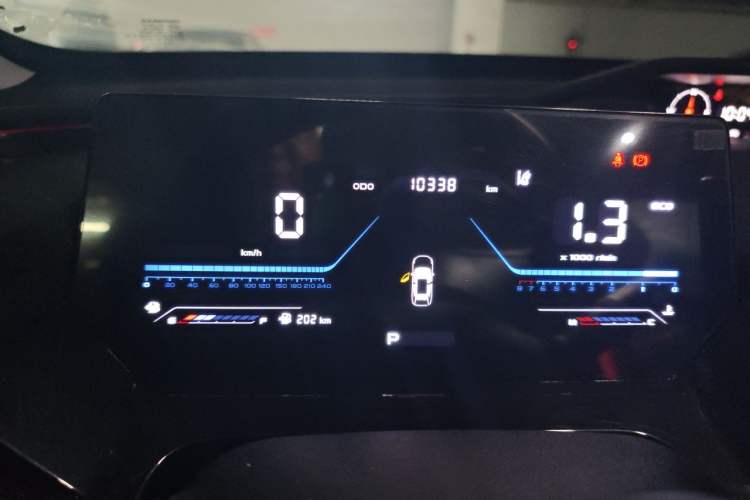 Used CHANGAN OSHAN Z6 2022 Blue Whale 1.5T DCT Luxury Model Instrument Cluster