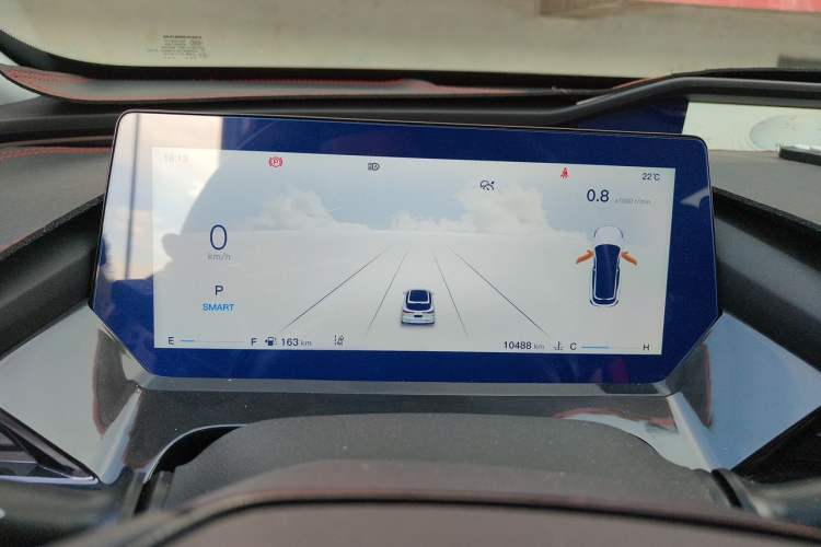 Used CHANGAN OSHAN Z6 2022 Blue Whale 1.5T DCT Smart Navigation Model Instrument Cluster