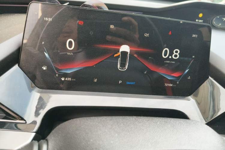 Used CHANGAN OSHAN Z6 2022 Blue Whale 1.5T DCT Smart Edition Urban Version Instrument Cluster