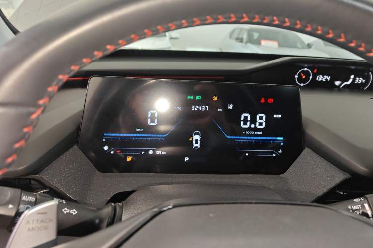 Used CHANGAN OSHAN Z6 2022 Blue Whale 1.5T DCT Luxury Model Instrument Cluster