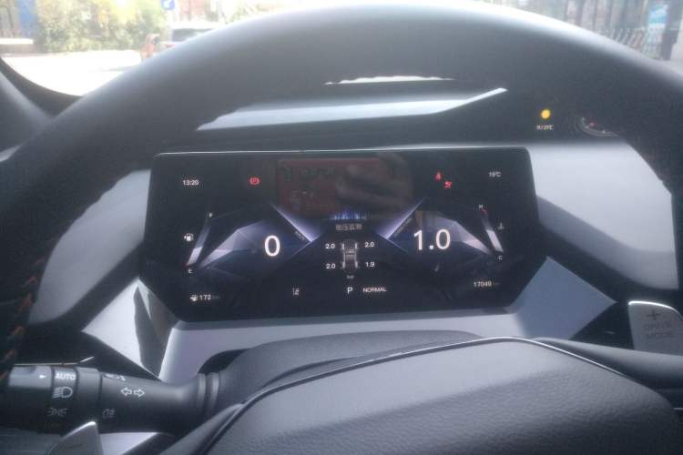 Used CHANGAN OSHAN Z6 2022 Blue Whale 1.5T DCT Smart Edition Urban Version Instrument Cluster
