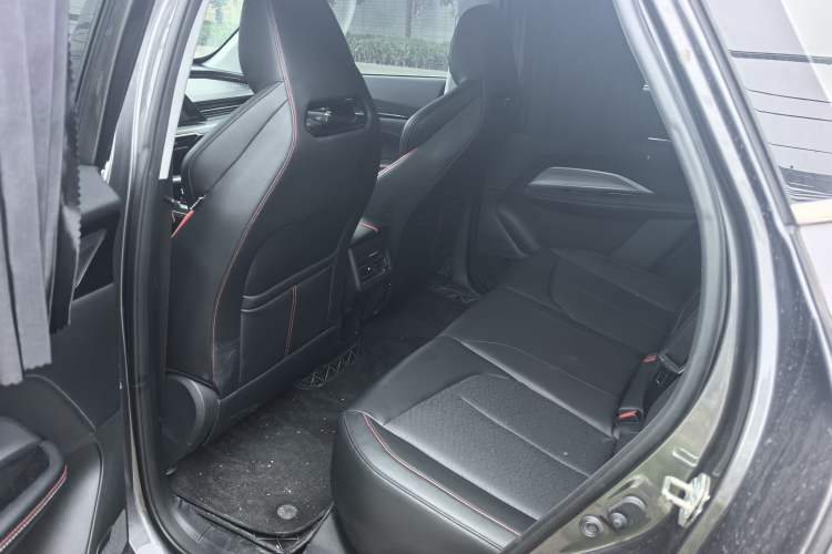 Used CHANGAN OSHAN Z6 2022 Blue Whale 1.5T DCT Smart Edition Interior 2