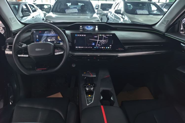 Used CHANGAN OSHAN Z6 2022 Blue Whale 1.5T DCT Smart Navigation Model Interior 3