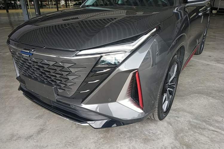 Used CHANGAN OSHAN Z6 2022 Blue Whale 1.5T DCT Smart Navigation Model Left Front Headlight