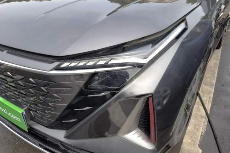 Used CHANGAN OSHAN Z6 2022 Blue Whale 1.5T DCT Luxury Model Left Front Headlight