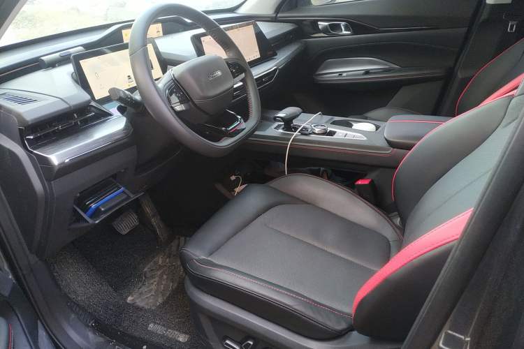 Used CHANGAN OSHAN Z6 2022 Blue Whale 1.5T DCT Smart Edition Left Front Seat