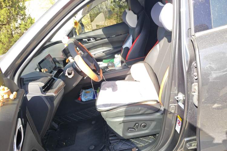 Used CHANGAN OSHAN Z6 2022 Blue Whale 1.5T DCT Smart Edition Left Front Seat