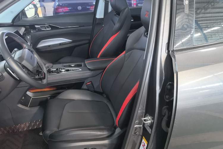 Used CHANGAN OSHAN Z6 2022 Blue Whale 1.5T DCT Smart Edition Left Front Seat