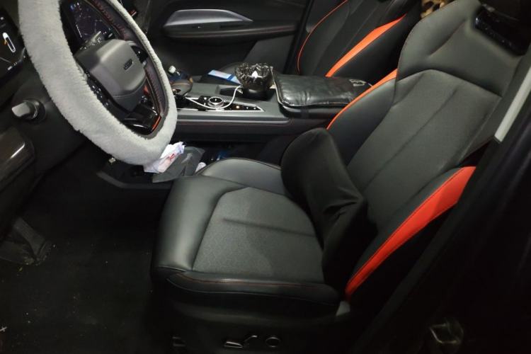 Used CHANGAN OSHAN Z6 2022 Blue Whale 1.5T DCT Smart Edition Urban Version Left Front Seat