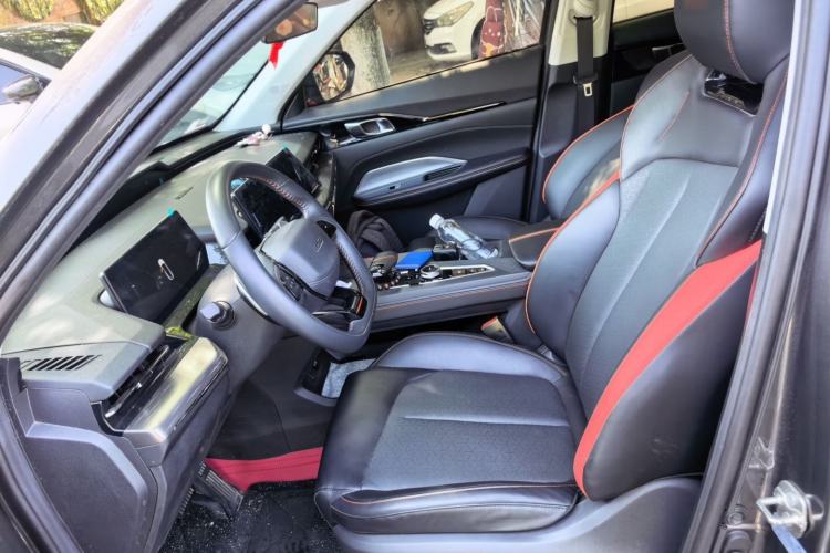 Used CHANGAN OSHAN Z6 2022 Blue Whale 1.5T DCT Smart Edition Urban Version Left Front Seat