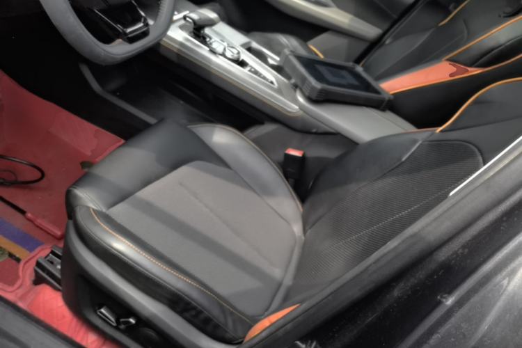 Used CHANGAN OSHAN Z6 2022 Blue Whale 1.5T DCT Luxury Model Left Front Seat