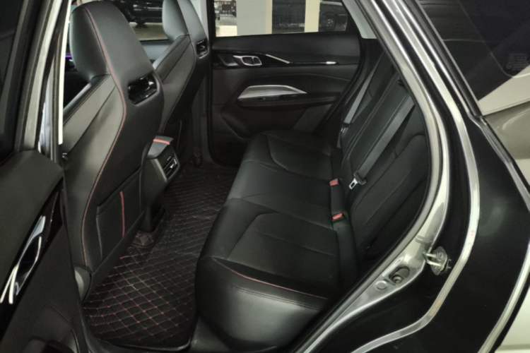 Used CHANGAN OSHAN Z6 2022 Blue Whale 1.5T DCT Smart Edition Urban Version Left Rear Seat