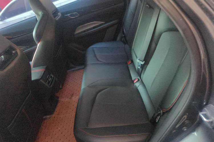 Used CHANGAN OSHAN Z6 2022 Blue Whale 1.5T DCT Smart Edition Left Rear Seat