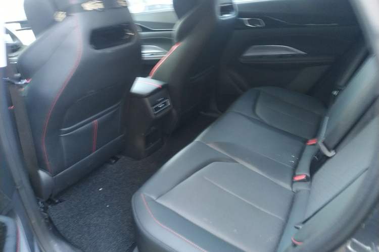 Used CHANGAN OSHAN Z6 2022 Blue Whale 1.5T DCT Smart Edition Left Rear Seat