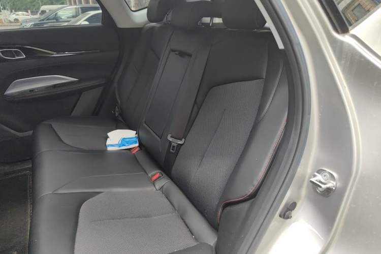 Used CHANGAN OSHAN Z6 2022 Blue Whale 1.5T DCT Luxury Model Left Rear Seat