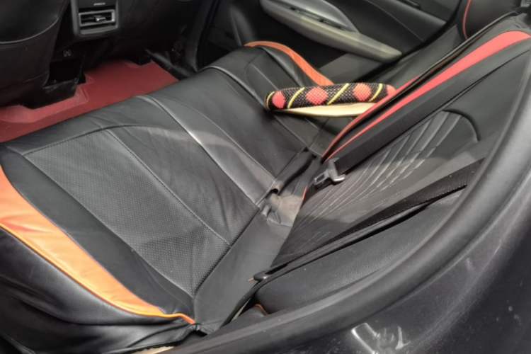 Used CHANGAN OSHAN Z6 2022 Blue Whale 1.5T DCT Luxury Model Left Rear Seat