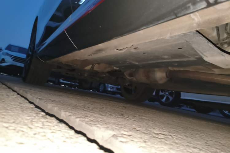 Used CHANGAN OSHAN Z6 2022 Blue Whale 1.5T DCT Smart Navigation Model Left Side Sill