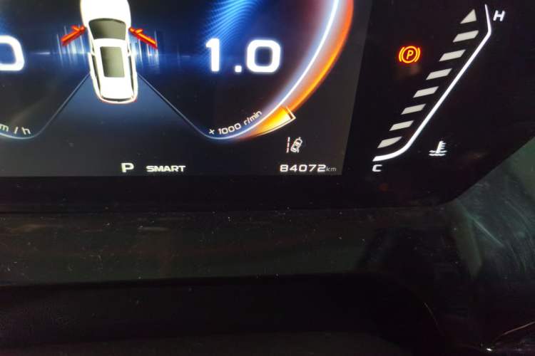Used CHANGAN OSHAN Z6 2022 Blue Whale 1.5T DCT Smart Enjoyment Model Odometer Close Up