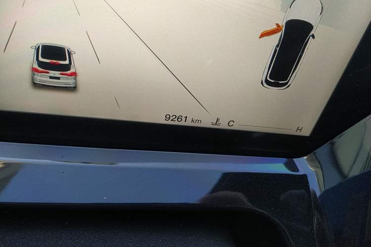Used CHANGAN OSHAN Z6 2022 Blue Whale 1.5T DCT Smart Edition Odometer Close Up