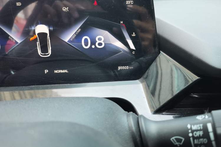 Used CHANGAN OSHAN Z6 2022 Blue Whale 1.5T DCT Smart Edition Urban Version Odometer Close Up
