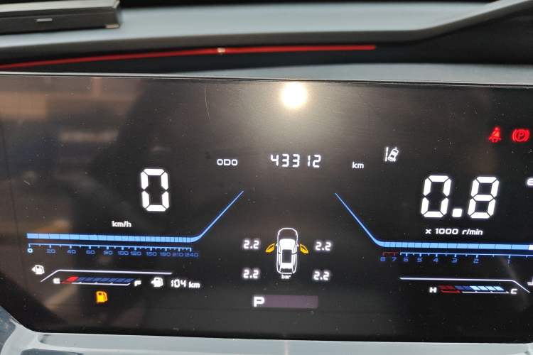 Used CHANGAN OSHAN Z6 2022 Blue Whale 1.5T DCT Luxury Model Odometer Close Up