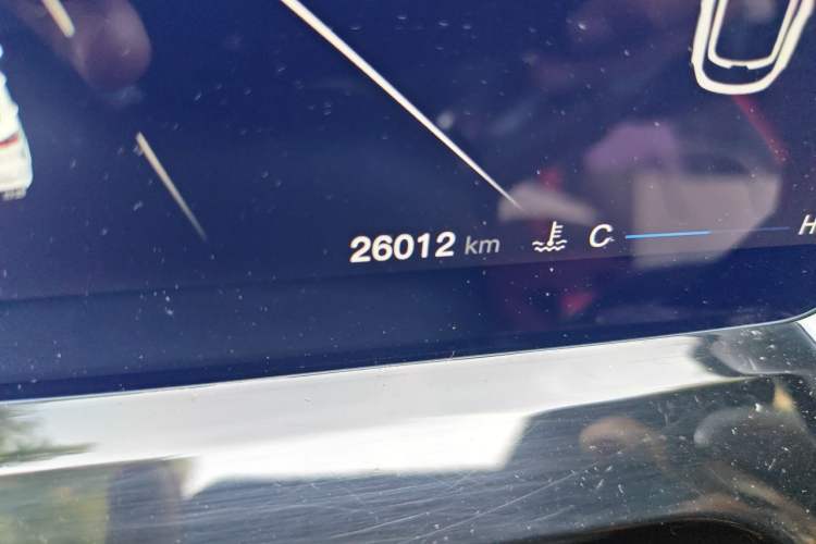 Used CHANGAN OSHAN Z6 2022 Blue Whale 1.5T DCT Smart Edition Urban Version Odometer Close Up