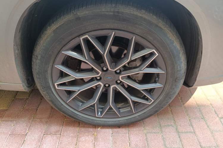 Used CHANGAN OSHAN Z6 2022 Blue Whale 1.5T DCT Smart Enjoyment Model Right Front Wheel Hub