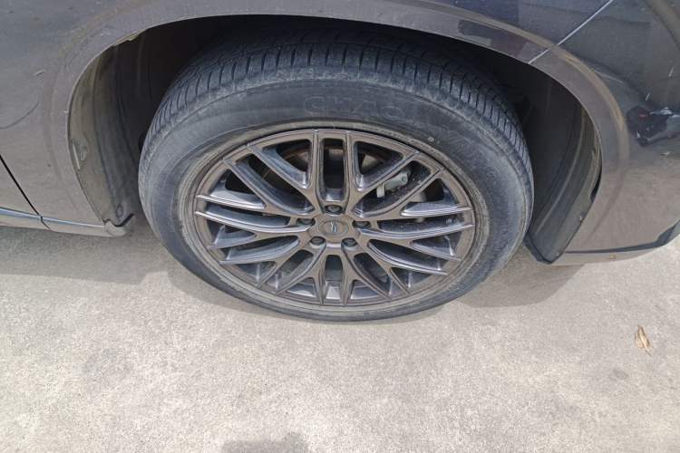Used CHANGAN OSHAN Z6 2022 Blue Whale 1.5T DCT Luxury Model Right Front Wheel Hub