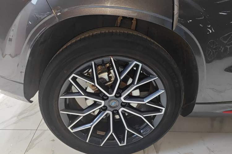 Used CHANGAN OSHAN Z6 2022 Blue Whale 1.5T DCT Smart Edition Urban Version Right Rear Wheel Hub