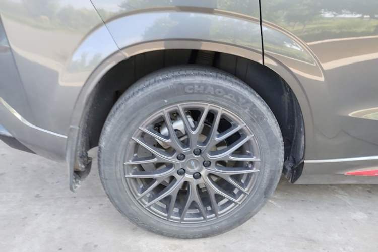 Used CHANGAN OSHAN Z6 2022 Blue Whale 1.5T DCT Luxury Model Right Rear Wheel Hub