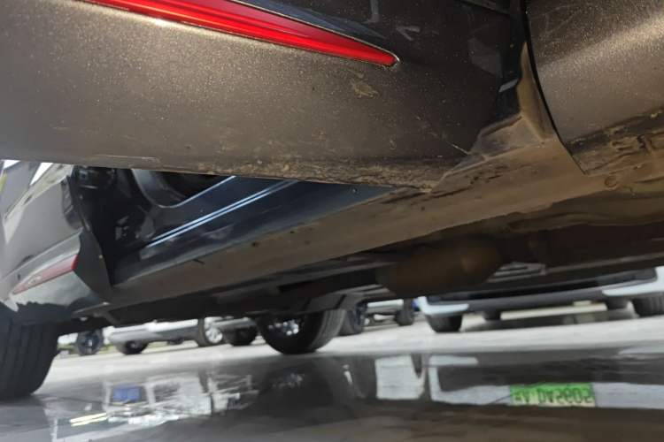 Used CHANGAN OSHAN Z6 2022 Blue Whale 1.5T DCT Smart Edition Urban Version Right Side Sill