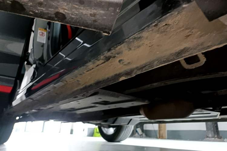 Used CHANGAN OSHAN Z6 2022 Blue Whale 1.5T DCT Smart Edition Right Side Sill