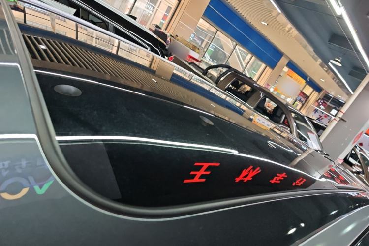 Used CHANGAN OSHAN Z6 2022 Blue Whale 1.5T DCT Smart Navigation Model Roof