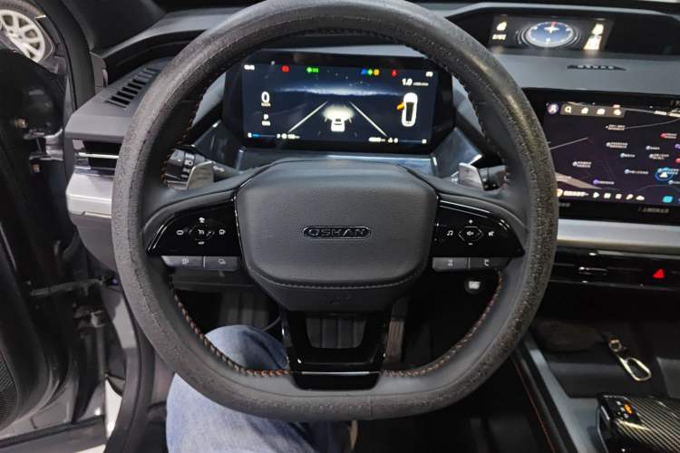 Used CHANGAN OSHAN Z6 2022 Blue Whale 1.5T DCT Smart Edition Urban Version Steering Wheel