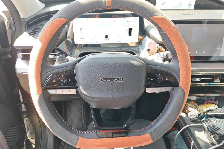 Used CHANGAN OSHAN Z6 2022 Blue Whale 1.5T DCT Smart Edition Steering Wheel