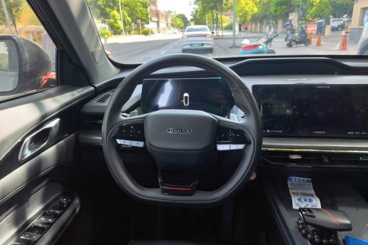 Used CHANGAN OSHAN Z6 2022 Blue Whale 1.5T DCT Smart Edition Urban Version Steering Wheel