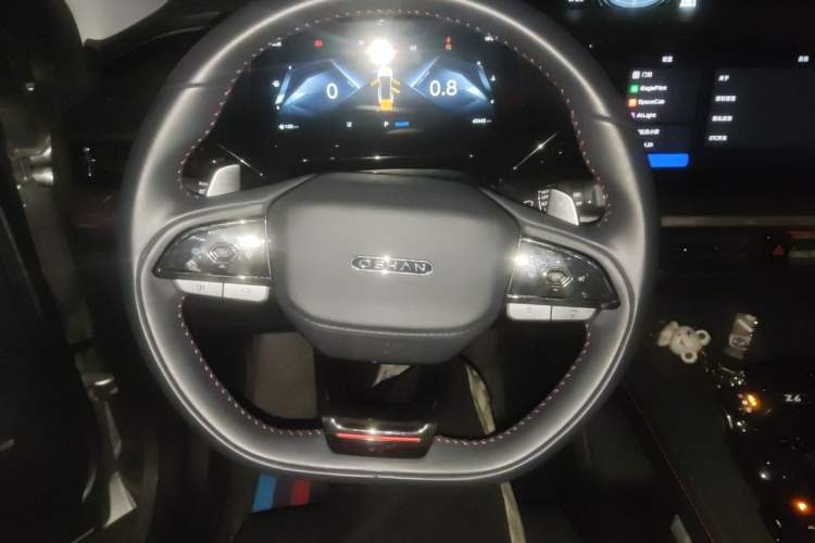 Used CHANGAN OSHAN Z6 2022 Blue Whale 1.5T DCT Smart Navigation Model Steering Wheel