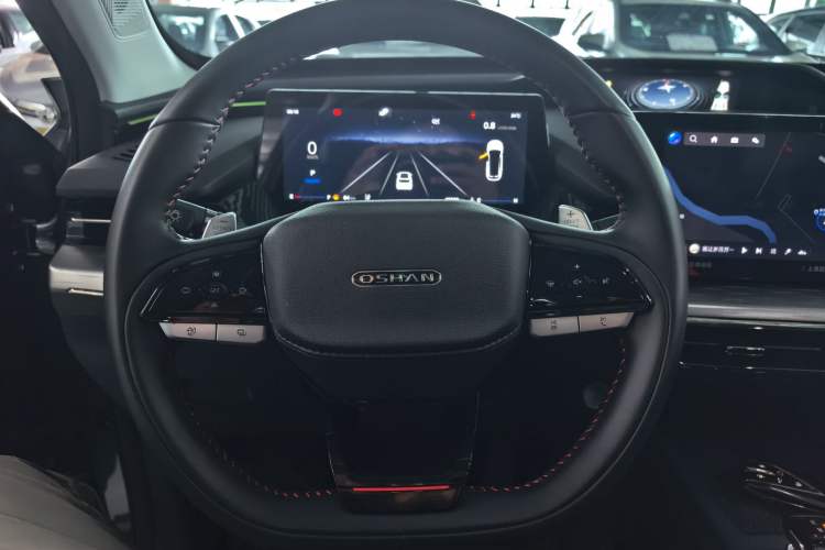 Used CHANGAN OSHAN Z6 2022 Blue Whale 1.5T DCT Smart Navigation Model Steering Wheel