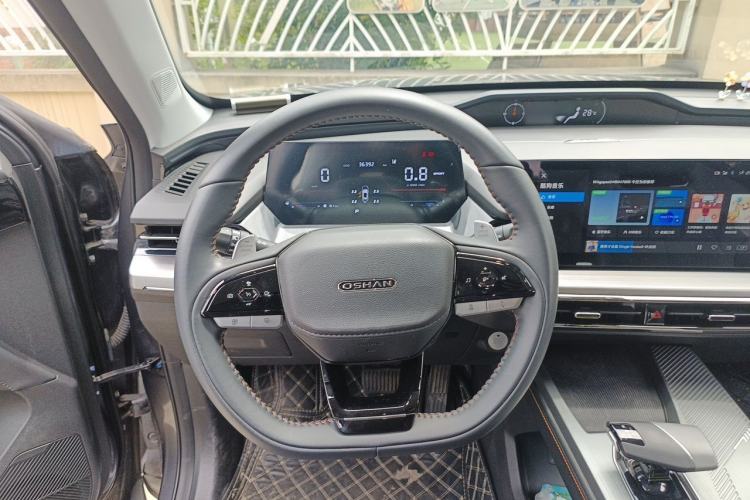 Used CHANGAN OSHAN Z6 2022 Blue Whale 1.5T DCT Luxury Model Steering Wheel