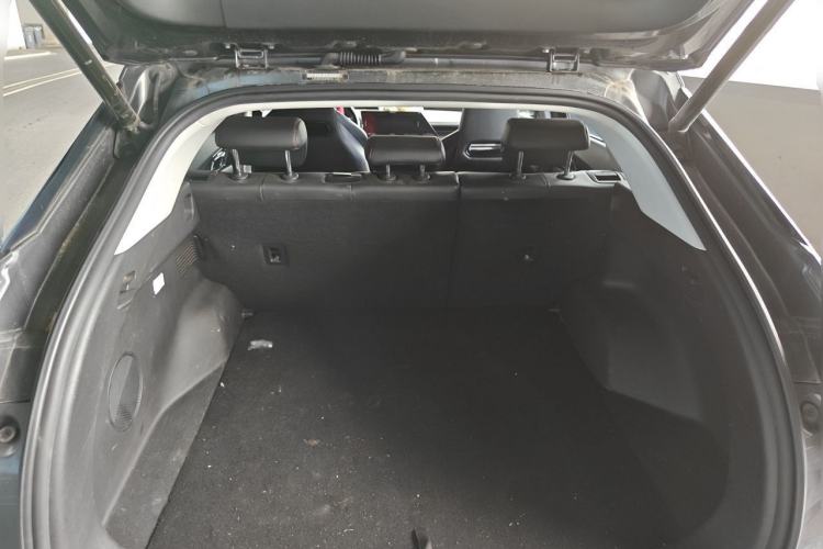 Used CHANGAN OSHAN Z6 2022 Blue Whale 1.5T DCT Smart Edition Trunk