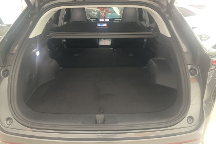 Used CHANGAN OSHAN Z6 2022 Blue Whale 1.5T DCT Smart Edition Trunk