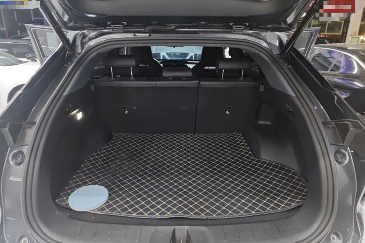 Used CHANGAN OSHAN Z6 2022 Blue Whale 1.5T DCT Smart Edition Urban Version Trunk