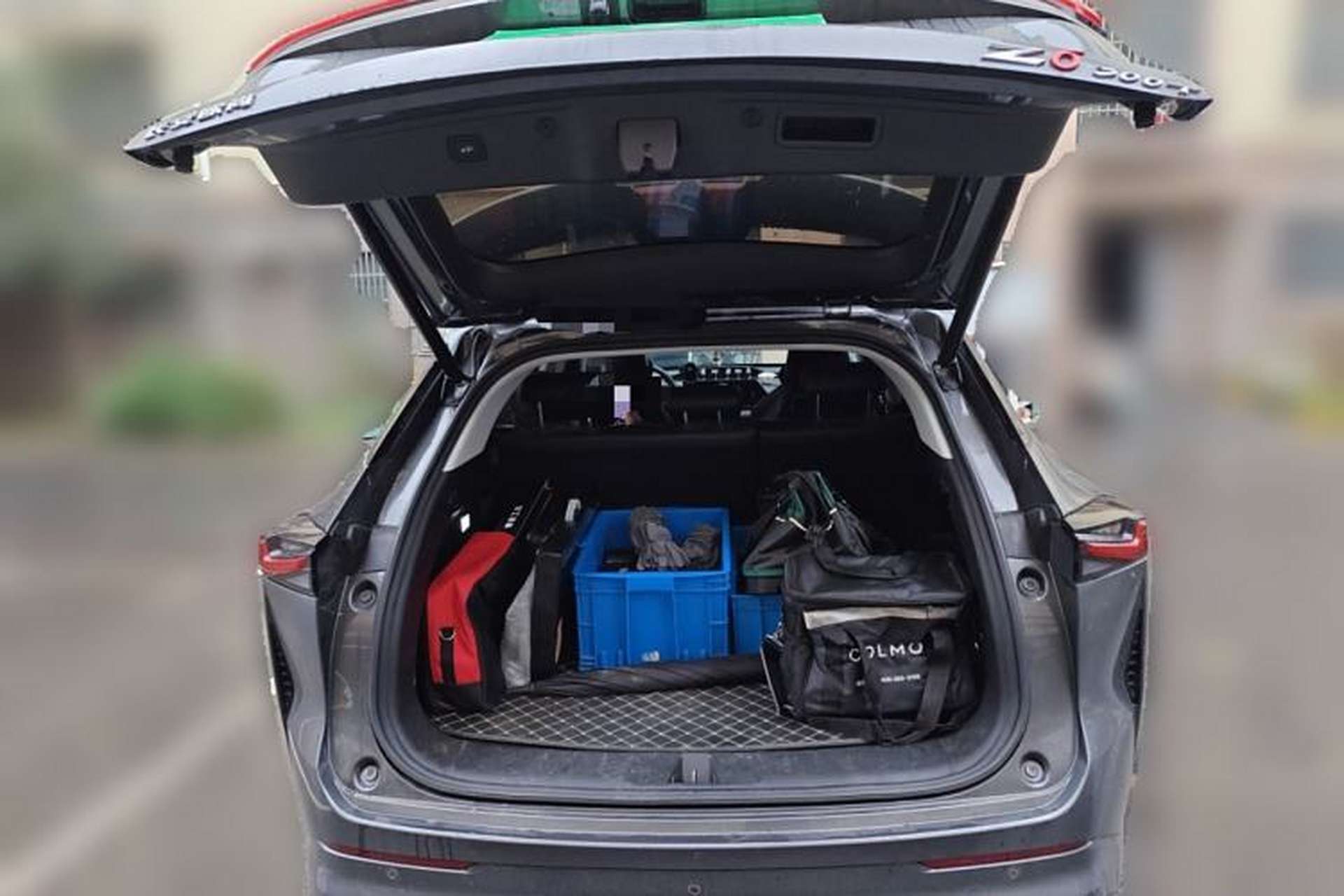 Used CHANGAN OSHAN Z6 2022 Blue Whale 1.5T DCT Luxury Model Trunk