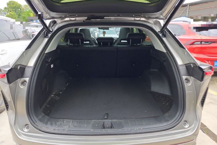 Used CHANGAN OSHAN Z6 2022 Blue Whale 1.5T DCT Smart Edition Urban Version Trunk