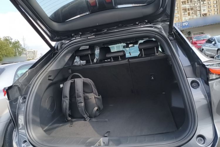 Used CHANGAN OSHAN Z6 2022 Blue Whale 1.5T DCT Smart Edition Urban Version Trunk